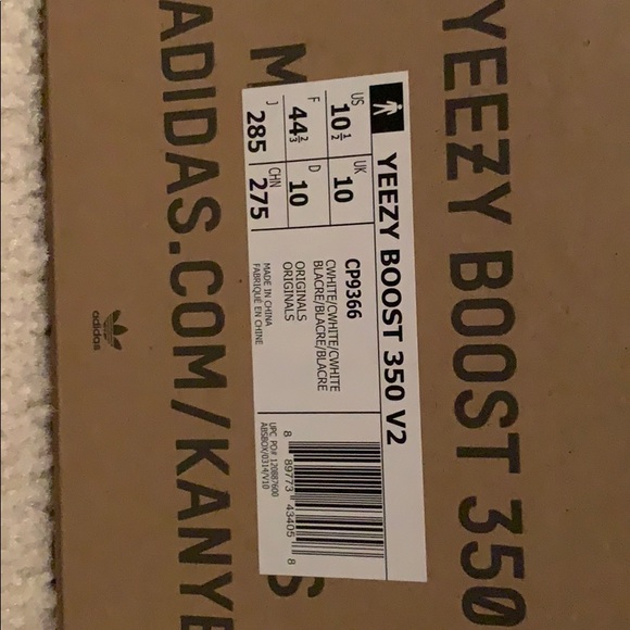 yezzy v2 cream white custom (Red October)